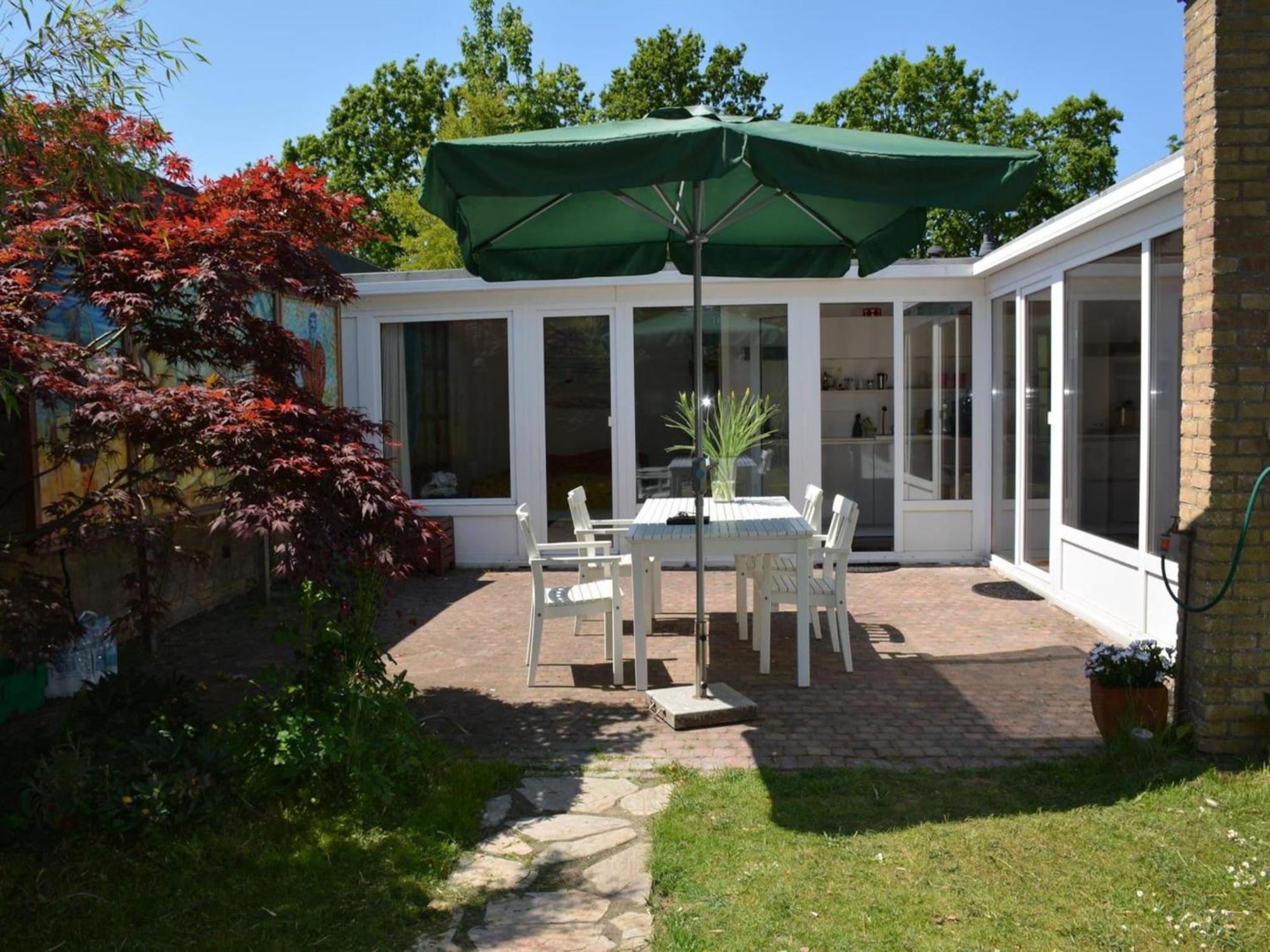 Stylish Bungalow With A Large Garden Sint Maartensvlotbrug Esterno foto