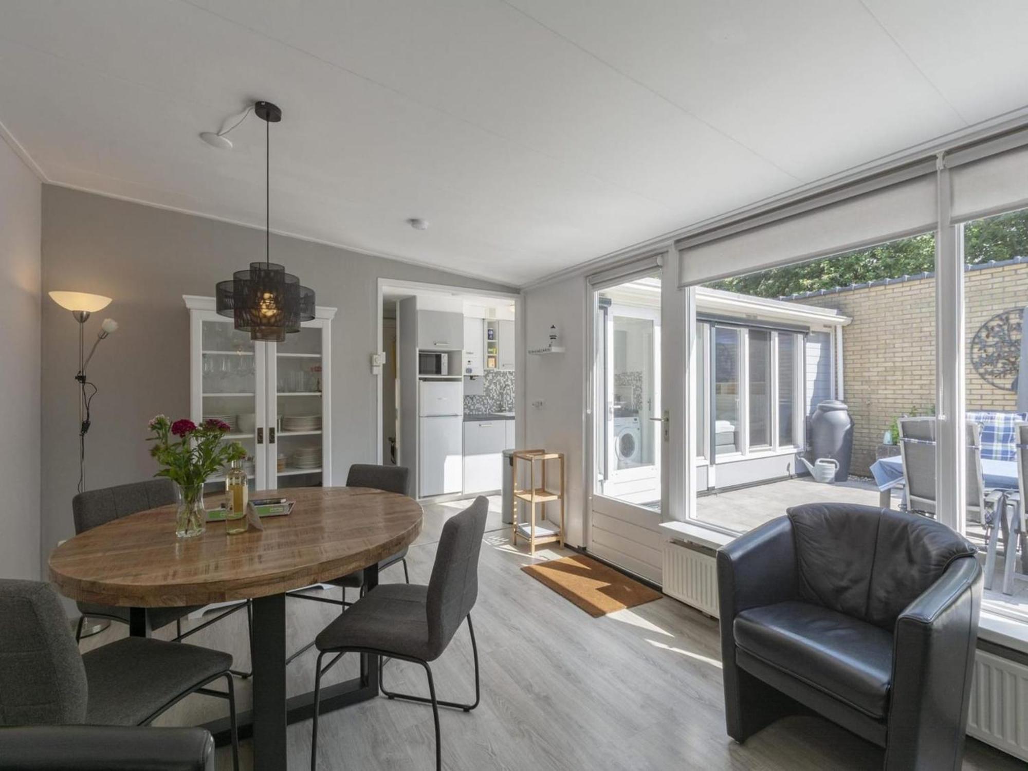 Stylish Bungalow With A Large Garden Sint Maartensvlotbrug Esterno foto