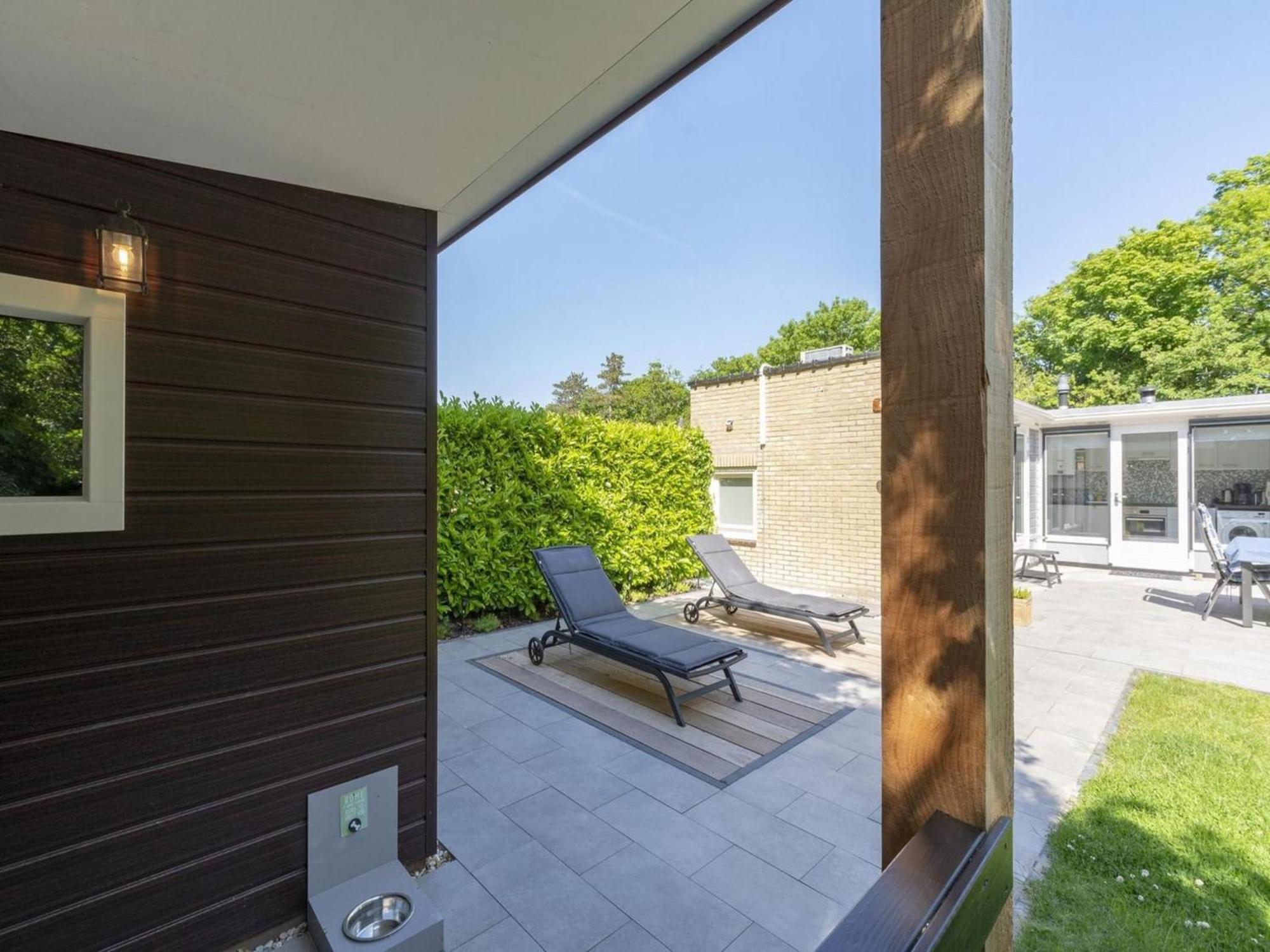 Stylish Bungalow With A Large Garden Sint Maartensvlotbrug Esterno foto