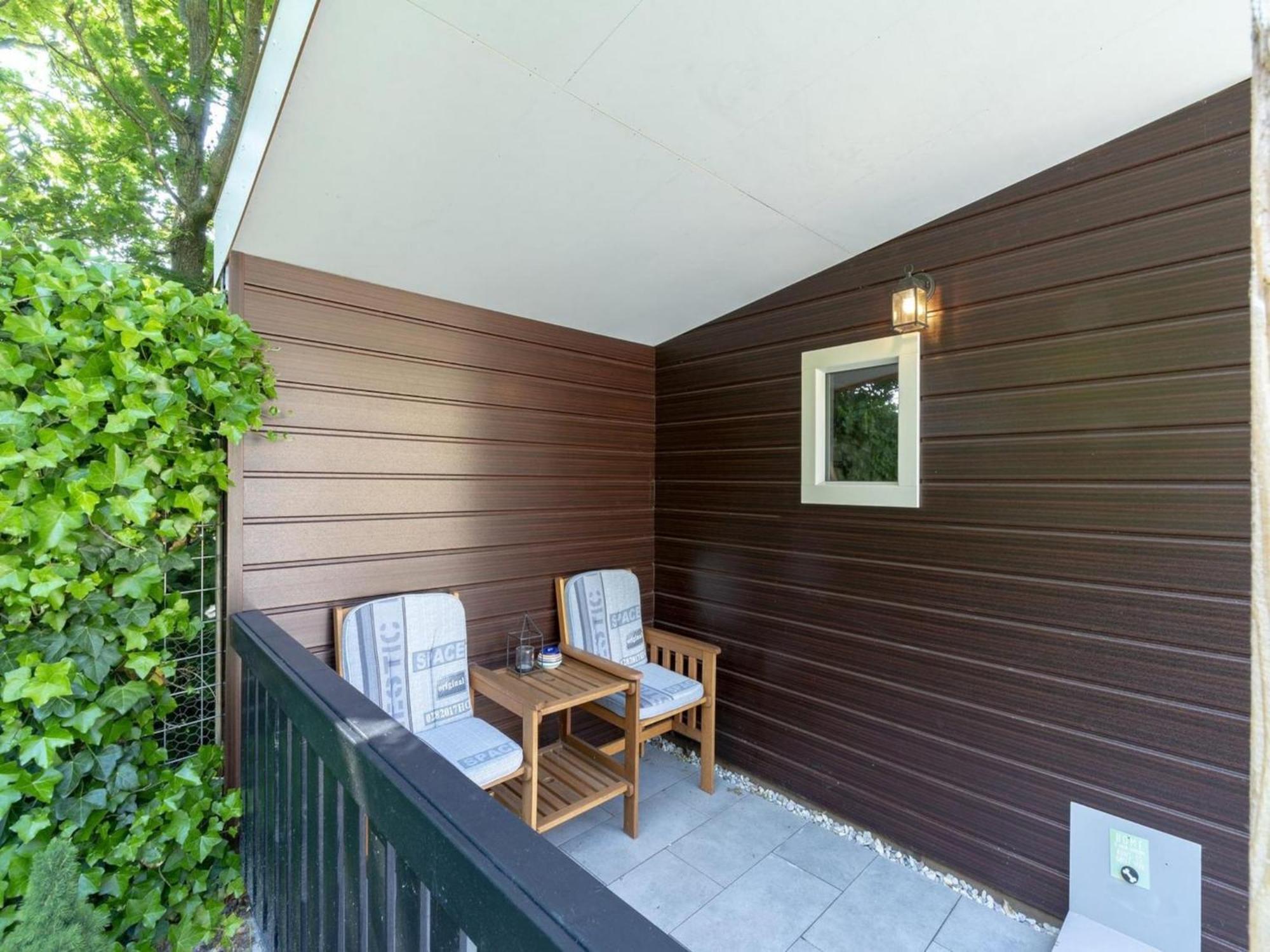 Stylish Bungalow With A Large Garden Sint Maartensvlotbrug Esterno foto