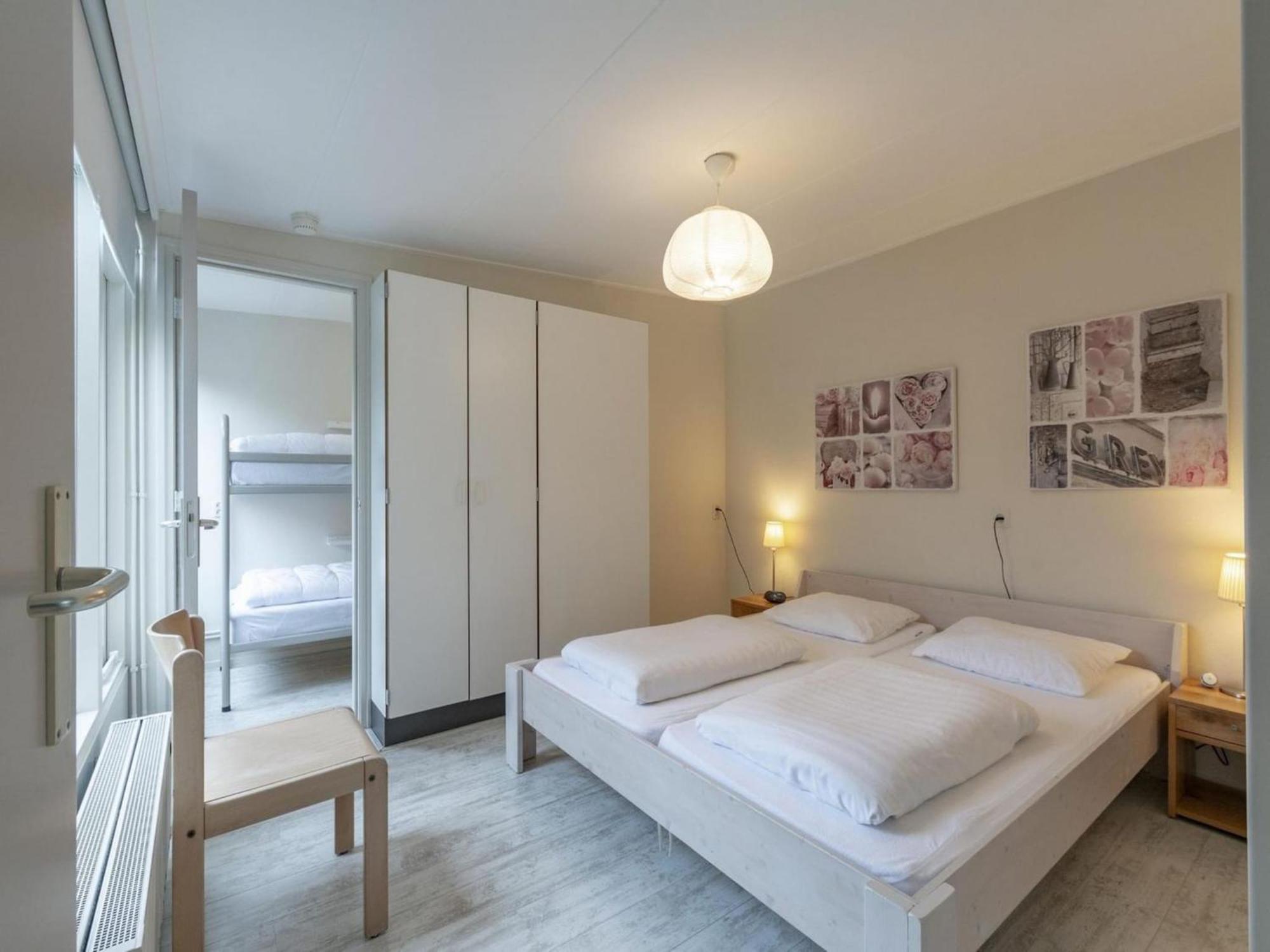 Stylish Bungalow With A Large Garden Sint Maartensvlotbrug Esterno foto